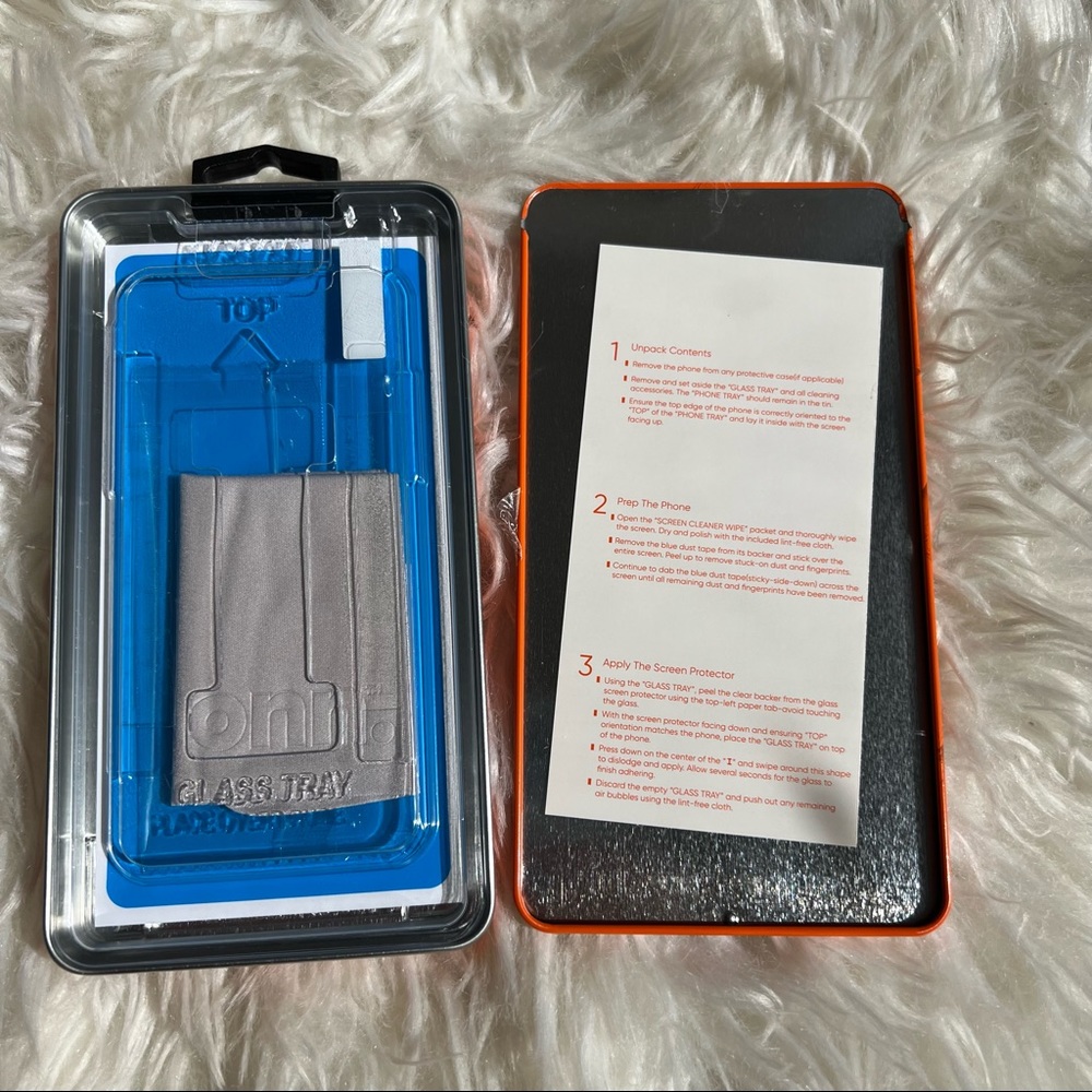 iPhone  Screen Protector - Picture 3 of 3